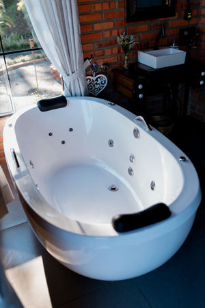 Whirlpool Tub